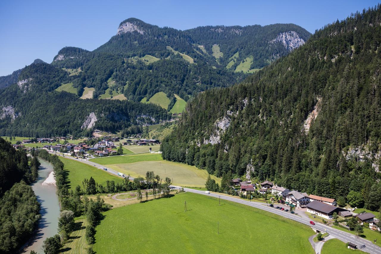 Gasthof-Pension Frohnwies Weissbach bei Lofer Exterior photo