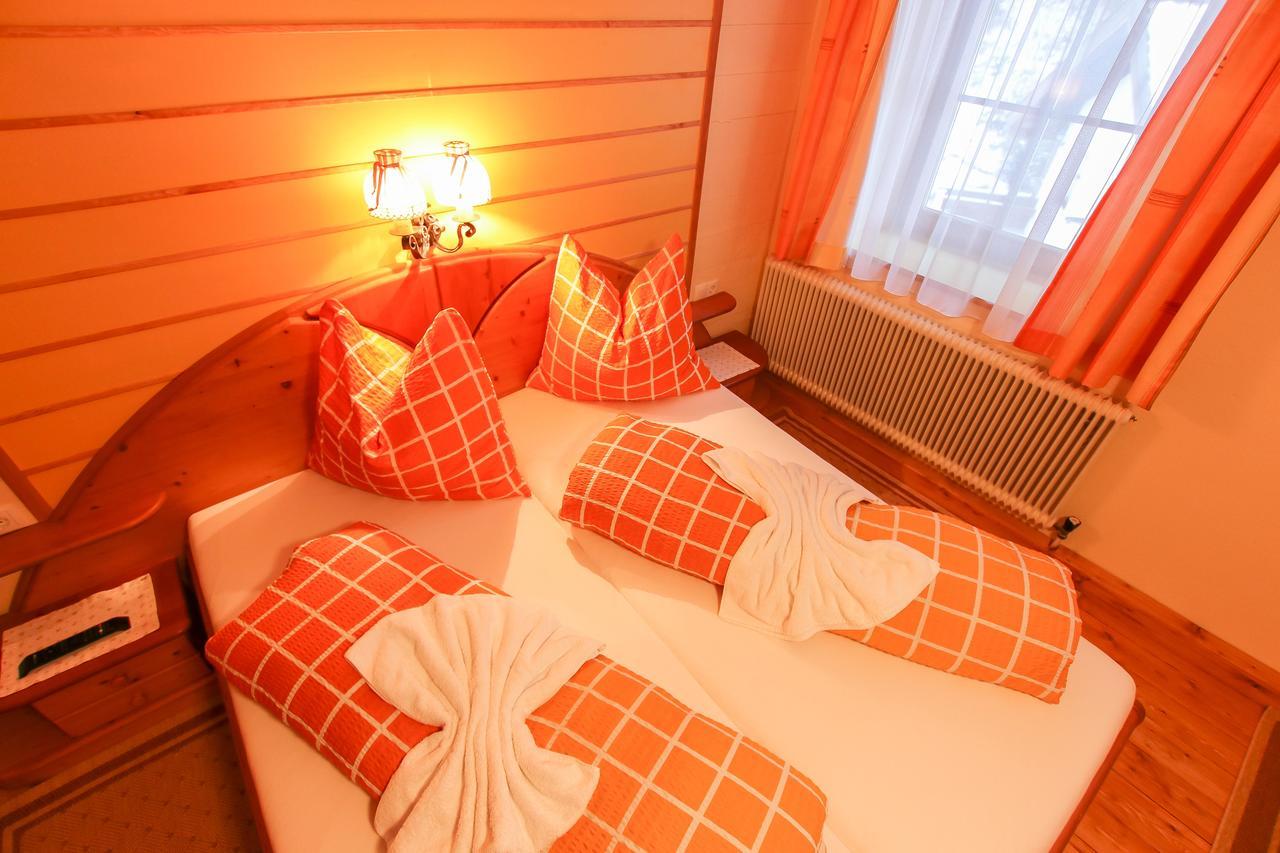 Gasthof-Pension Frohnwies Weissbach bei Lofer Exterior photo